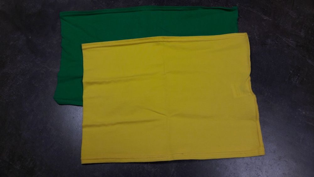 Dwa topy damskie w soczystych kolorach