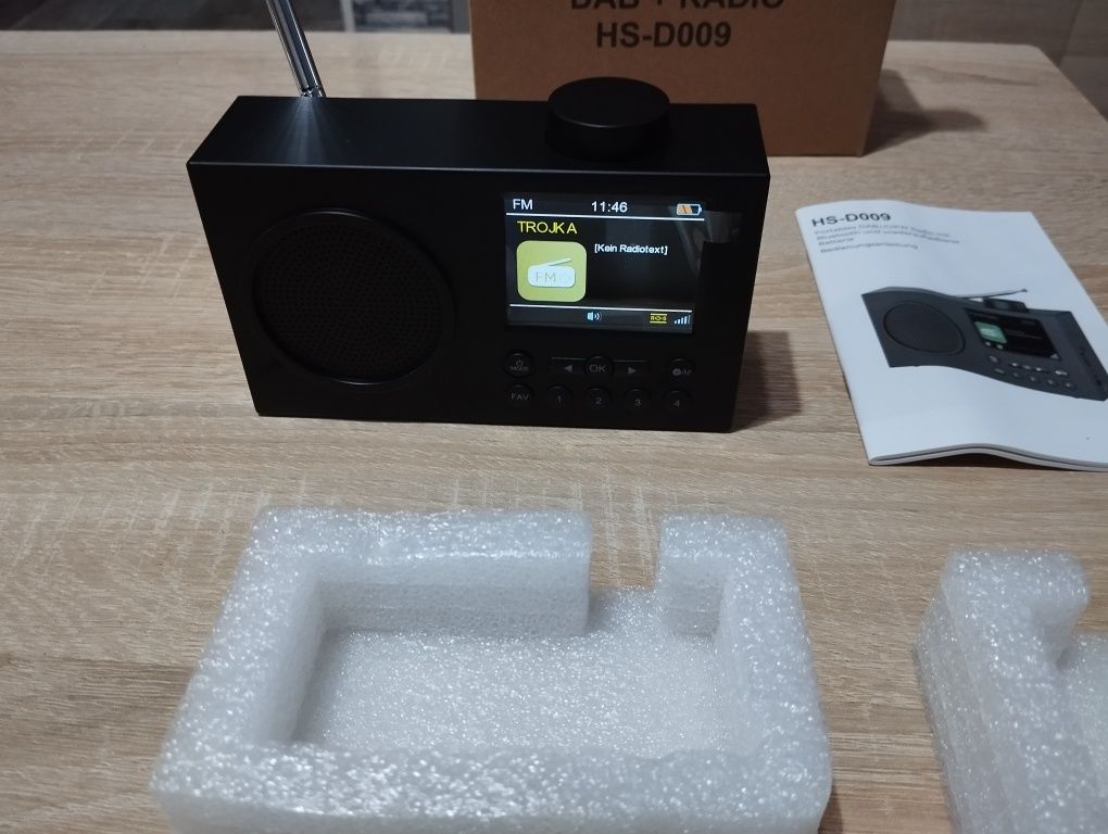Przenośne radio cyfrowe FM z Bluetooth
