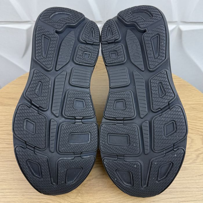 Оригінальні кросівки Hoka bondi 9