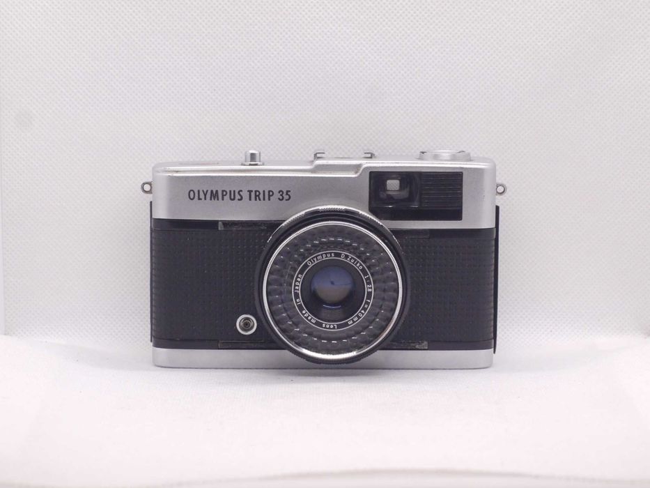 Olympus Trip 35.