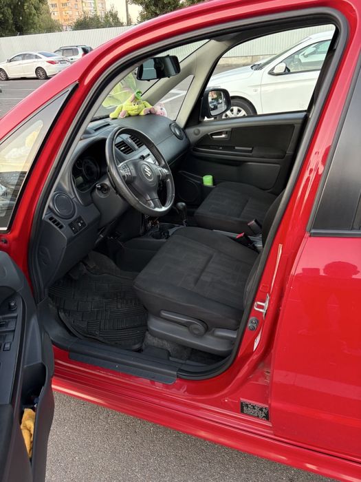 Продам своє авто Suzuki Sx4