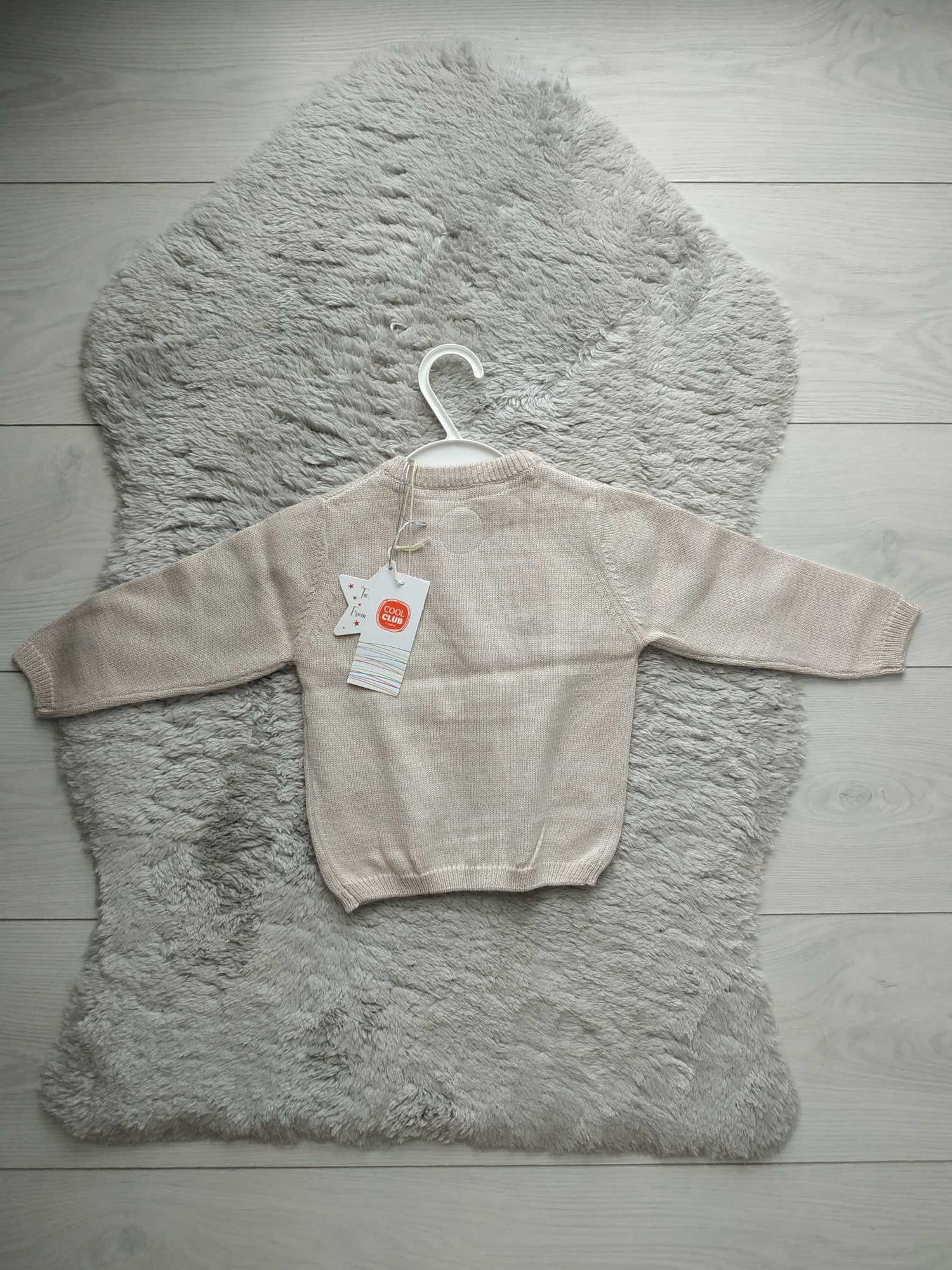 Elegancki sweter/beżowy/złota nić/roczek/święta/prezent/Cool Club/r.80