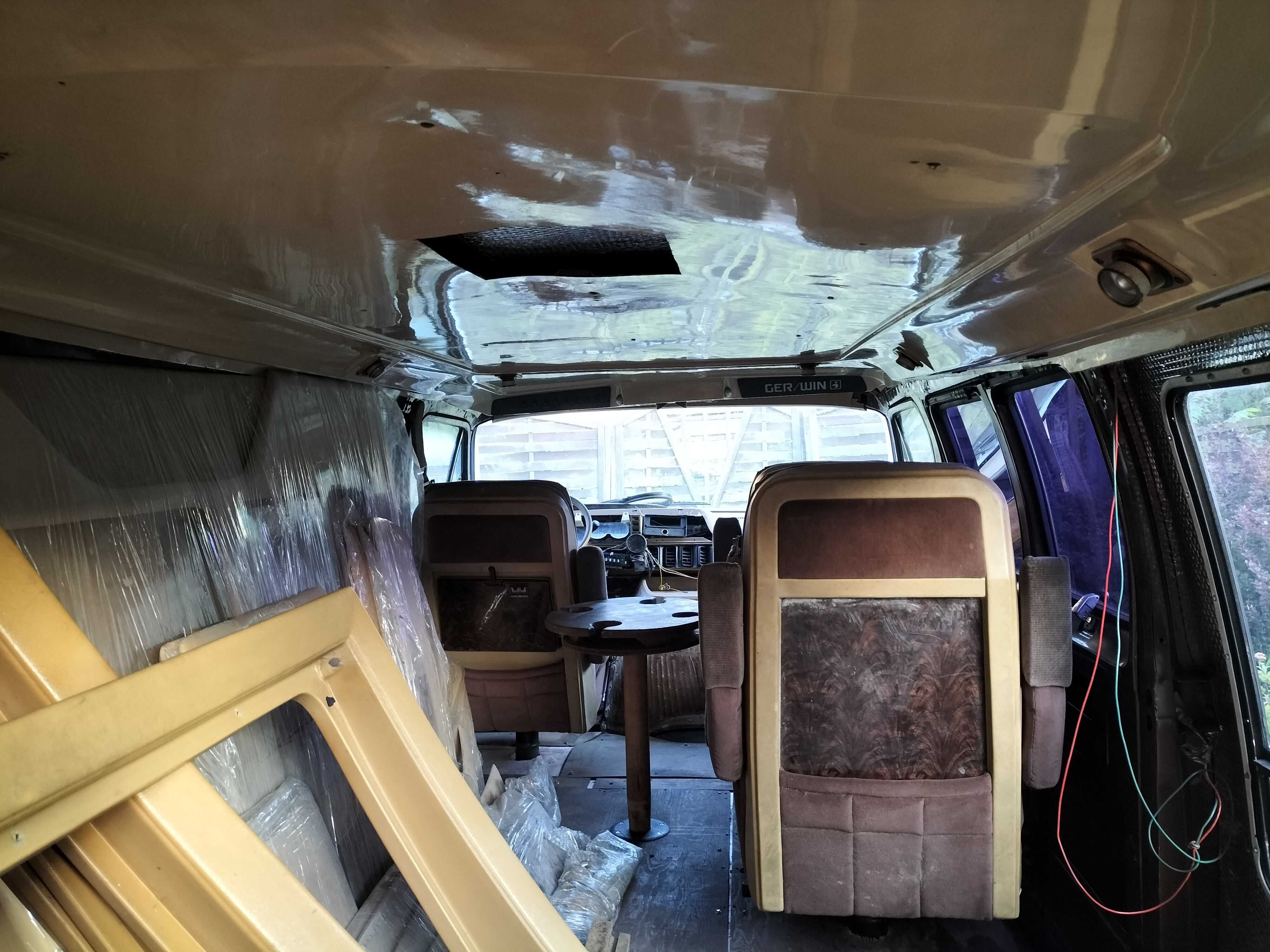 DODGE RAM VAN B250 5.2V8 - Salonka. Klasyk USA. Zabytek. Youngtimer.