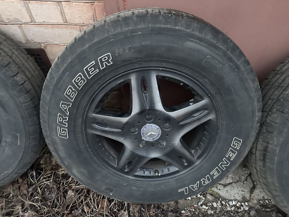 Продам диски с резиной лето 265/70 R18 Mercedes