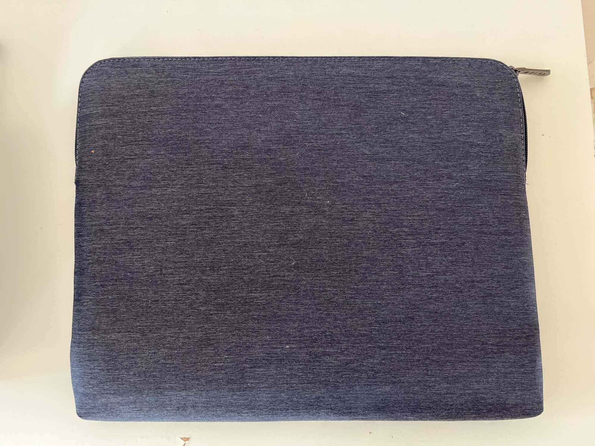 Mala Laptop Azul OCHNIK (NOVA!)
