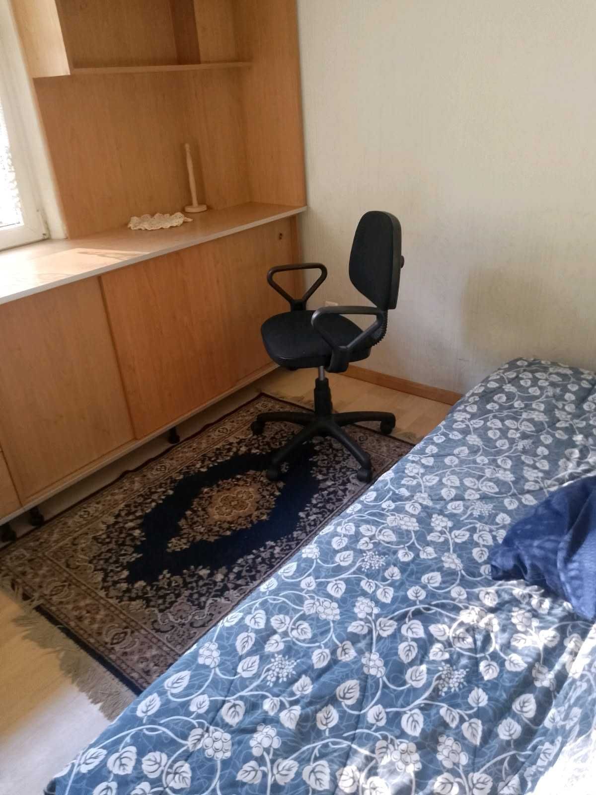 pokój do wynajęcia, Francesco Nullo