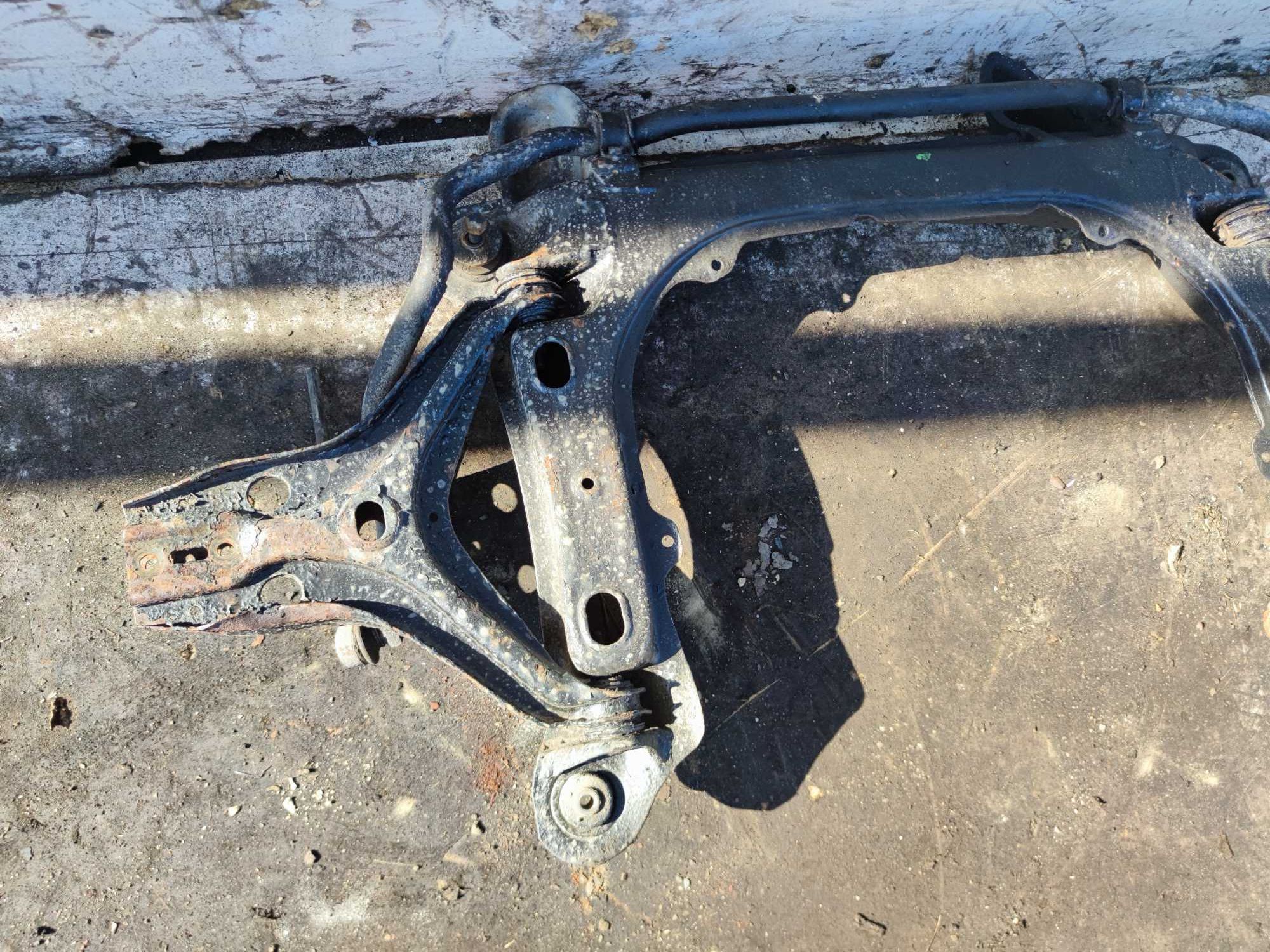 Audi 80 B3 Sanki Wózek Belka Kołyska Trawers Przód Przednie Wahacze
