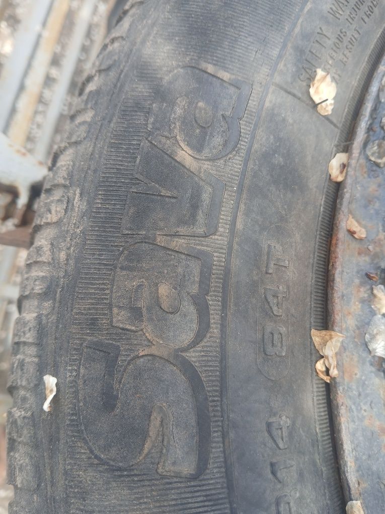 Продам резину р14 2 шт