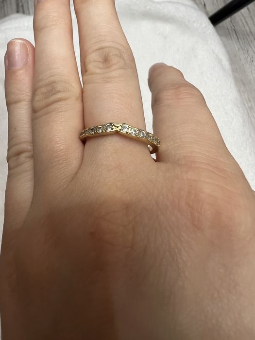 Pierścionek srebro S925 pozłacany cyrkonie kryształki delikatny