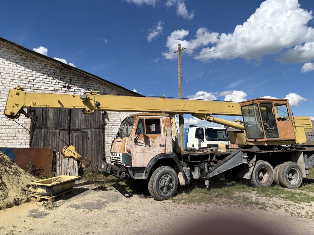 Авто кран 53213 на базі Камаза 10т висота підйому 15м