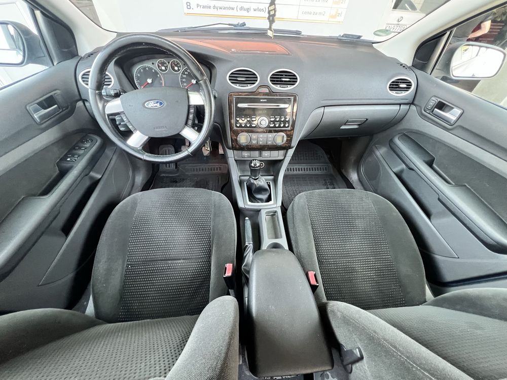 Ford Focus Mk2 2.0B 145km Klima/Hak 2005r.