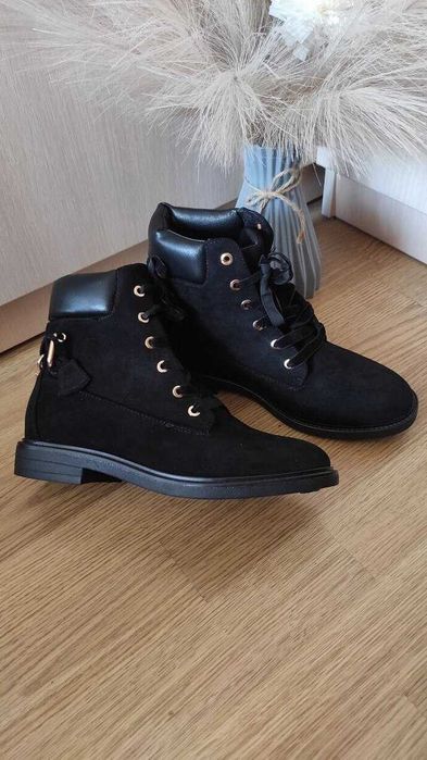 Демісезонні осінні черевики, нові, 38р 24,5см