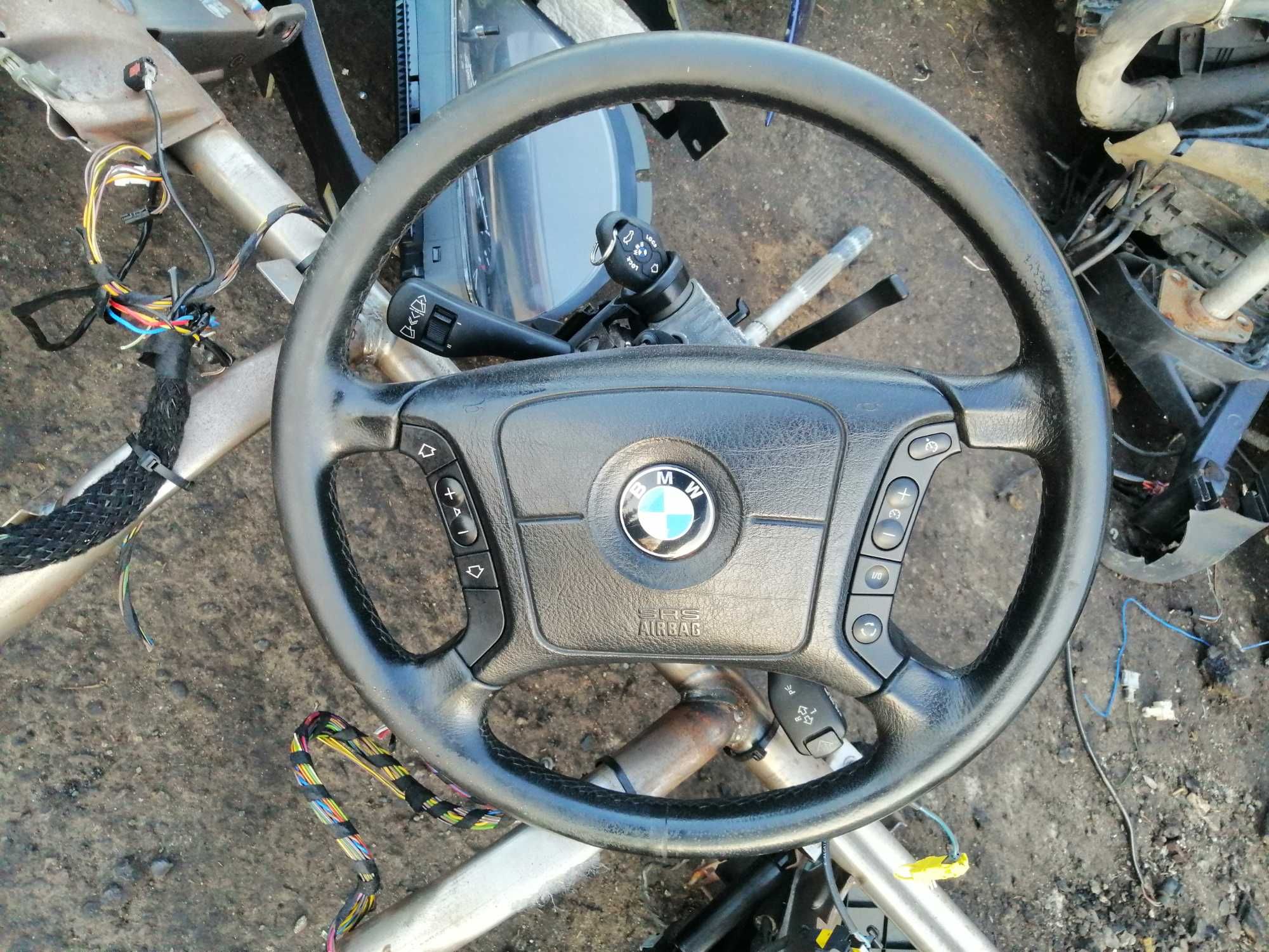 BMW E 39 Sedan Lift Klamka Lewa Drzwi   Lampa P lub L