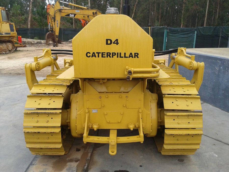 Buldozer D4 Antiguidade