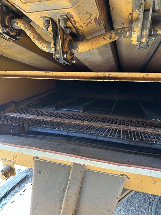 Kombajn zbozowy bizon super z 056