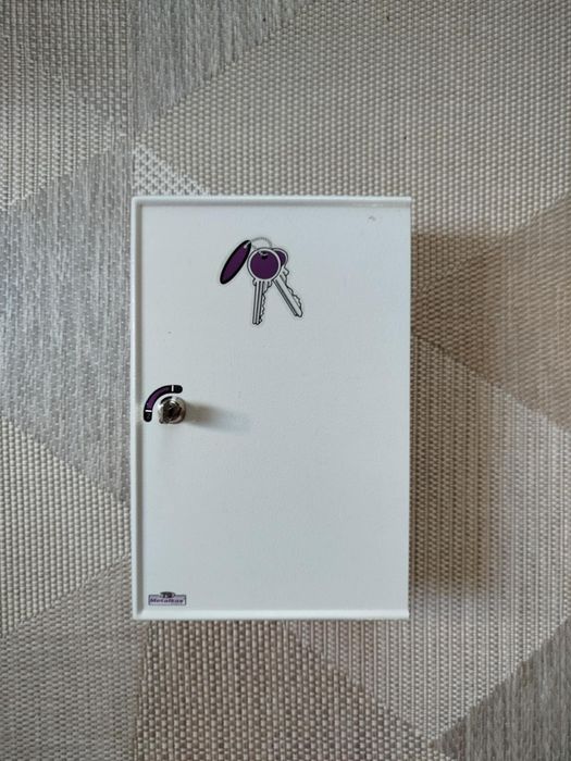 Skrzynka szafka na klucze Metalkas na 86 kluczy