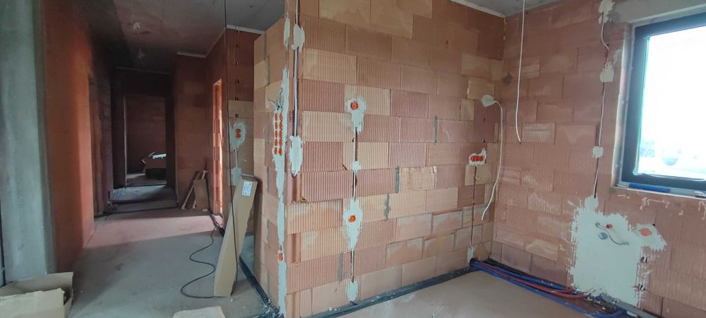 Elektryk, Instalacje elektryczne