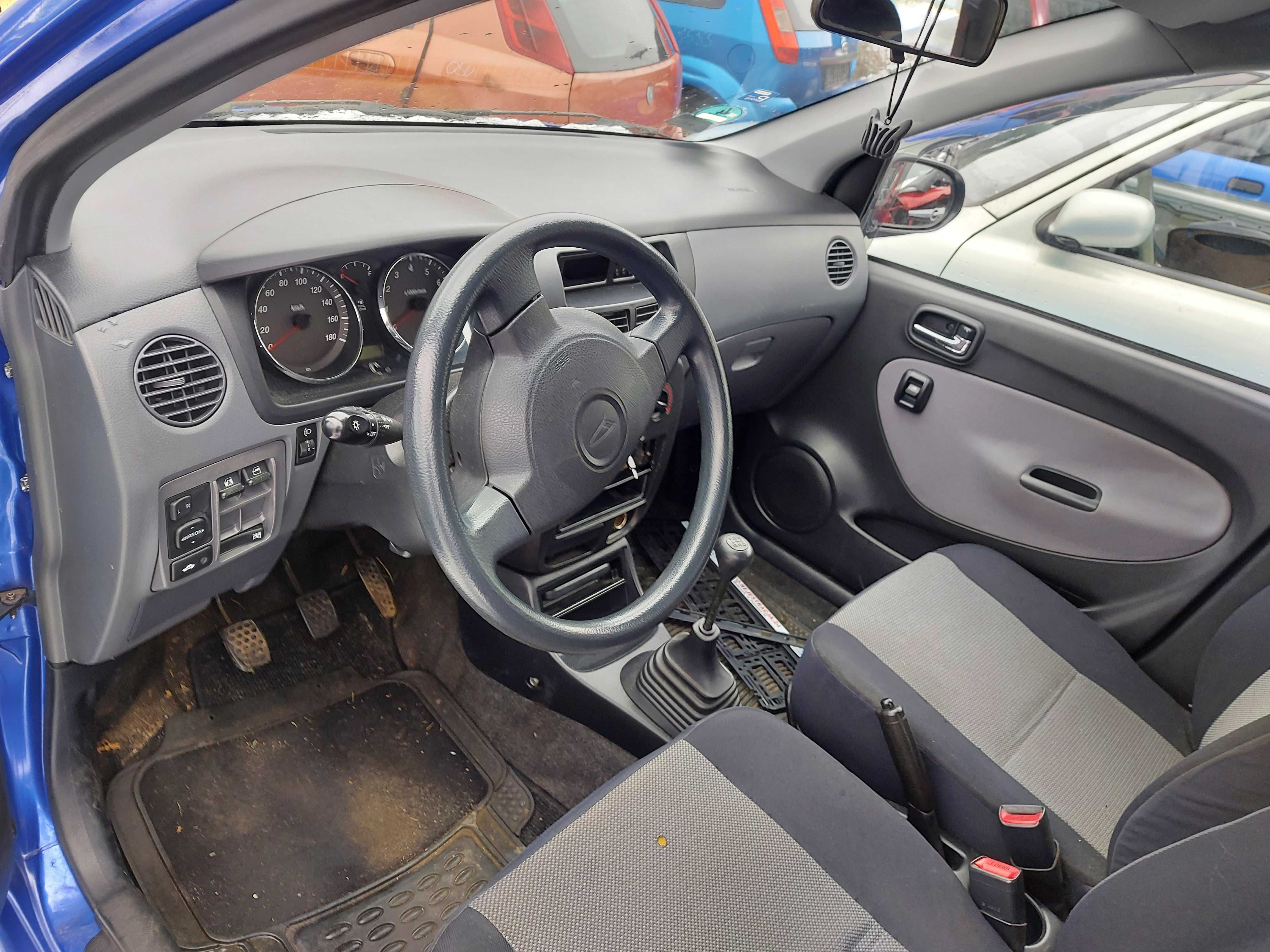 Daihatsu Cuore VI zderzak tylny FV transport/dostawa