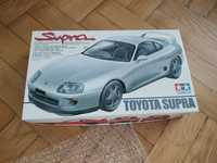 Model Toyota Supra firmy Tamiya + farby