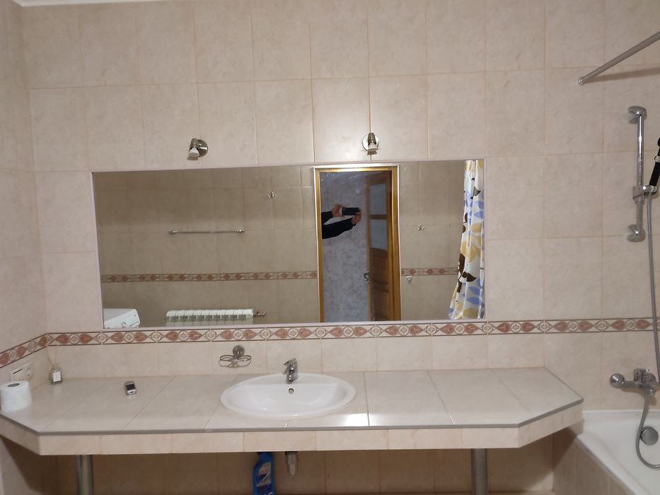 Оренда  трикімнатної  квартири