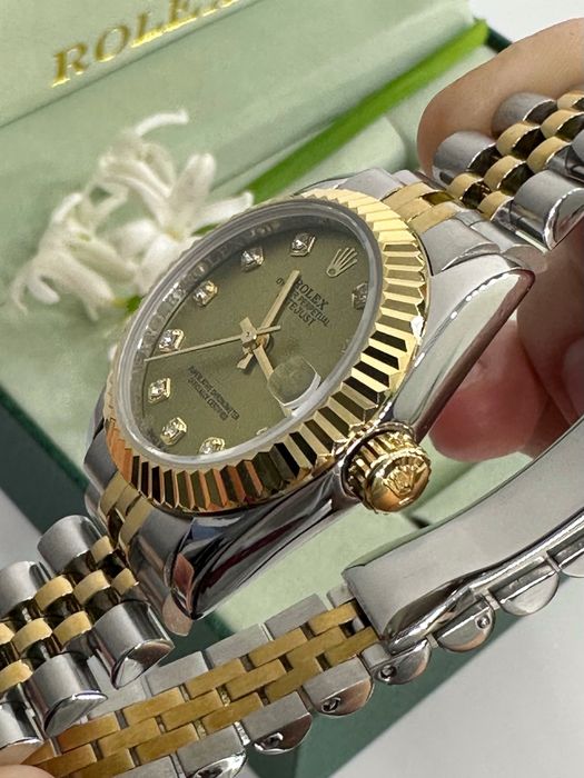 Годинник Ролекс Дайджест жіночі