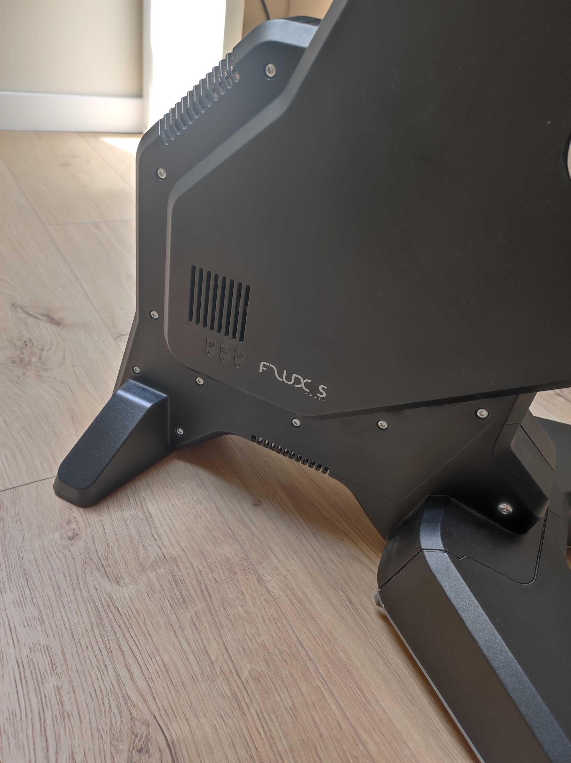 Trenażer Tacx Flux S Smart _ jak nowy!