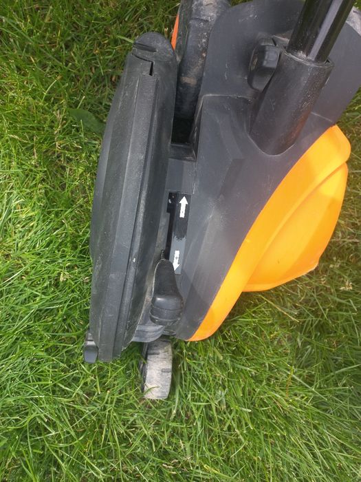 Obcinacz kantów trawnika