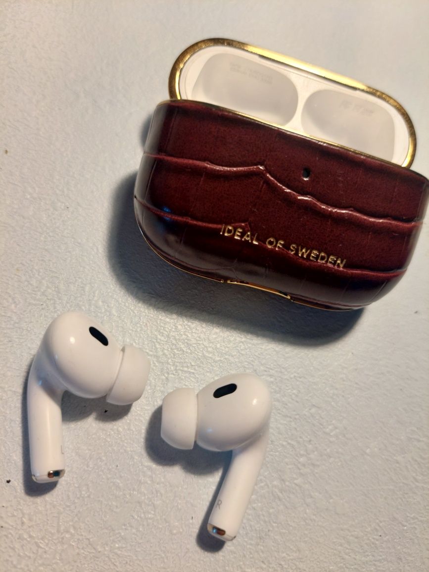 Apple AirPods pro 2 wraz z Etui