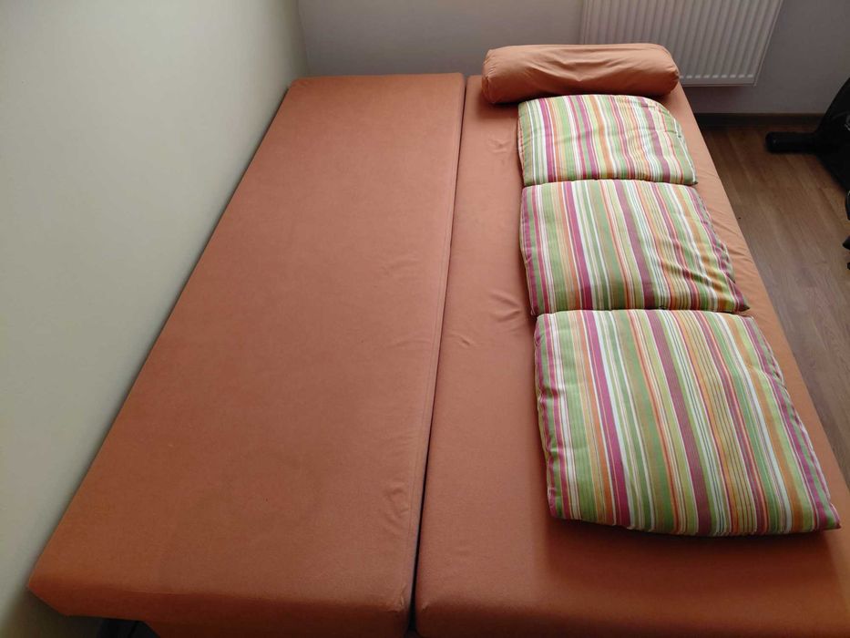 Kanapa - wersalka z pojemnikiem na pościel