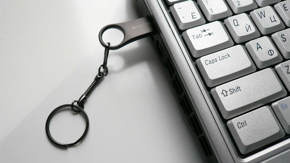 Мульти завантажувальна флешка з Windows 11 24H2