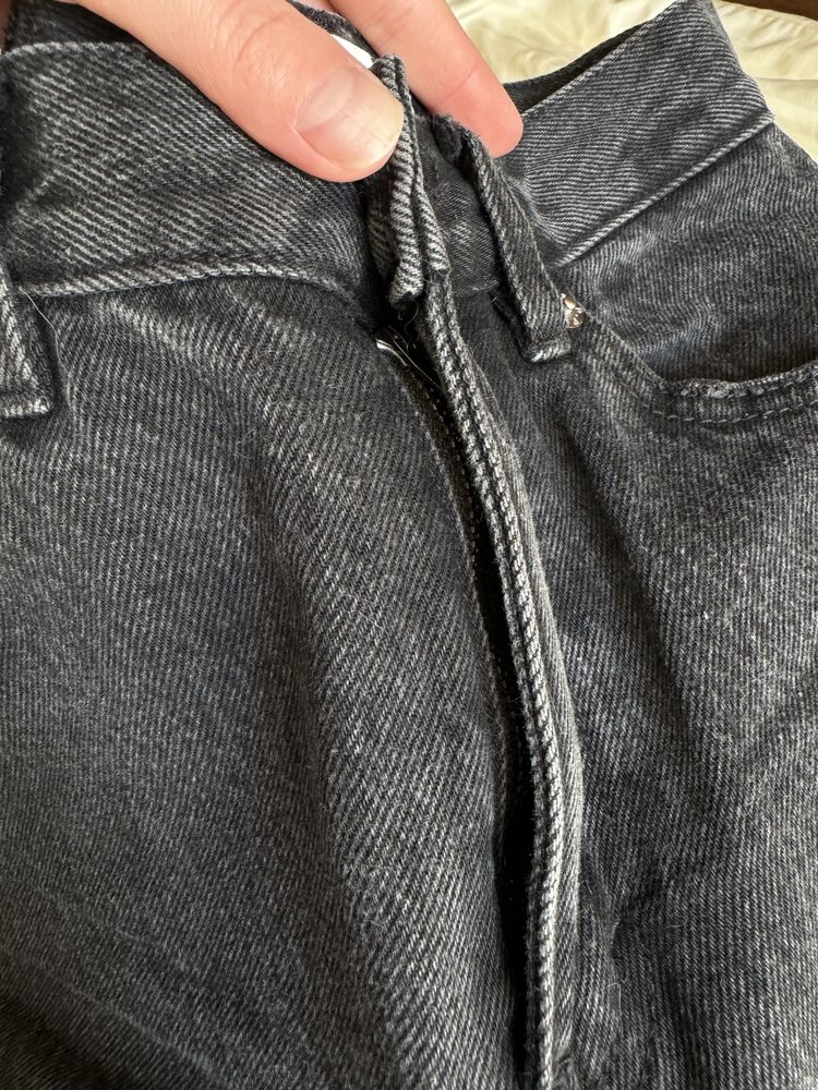 Продам черные широкие на высокой посадке джинсы pull&bear xxs xs