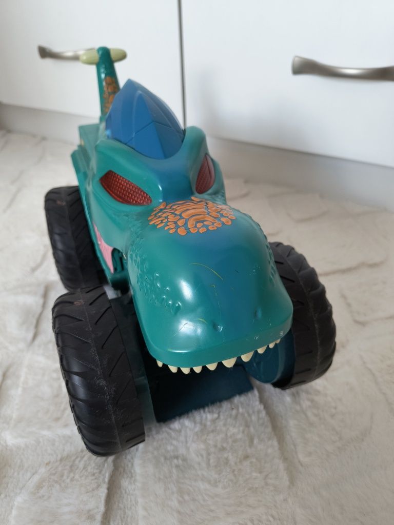 Hot wheels pożeracz aut mega wrex