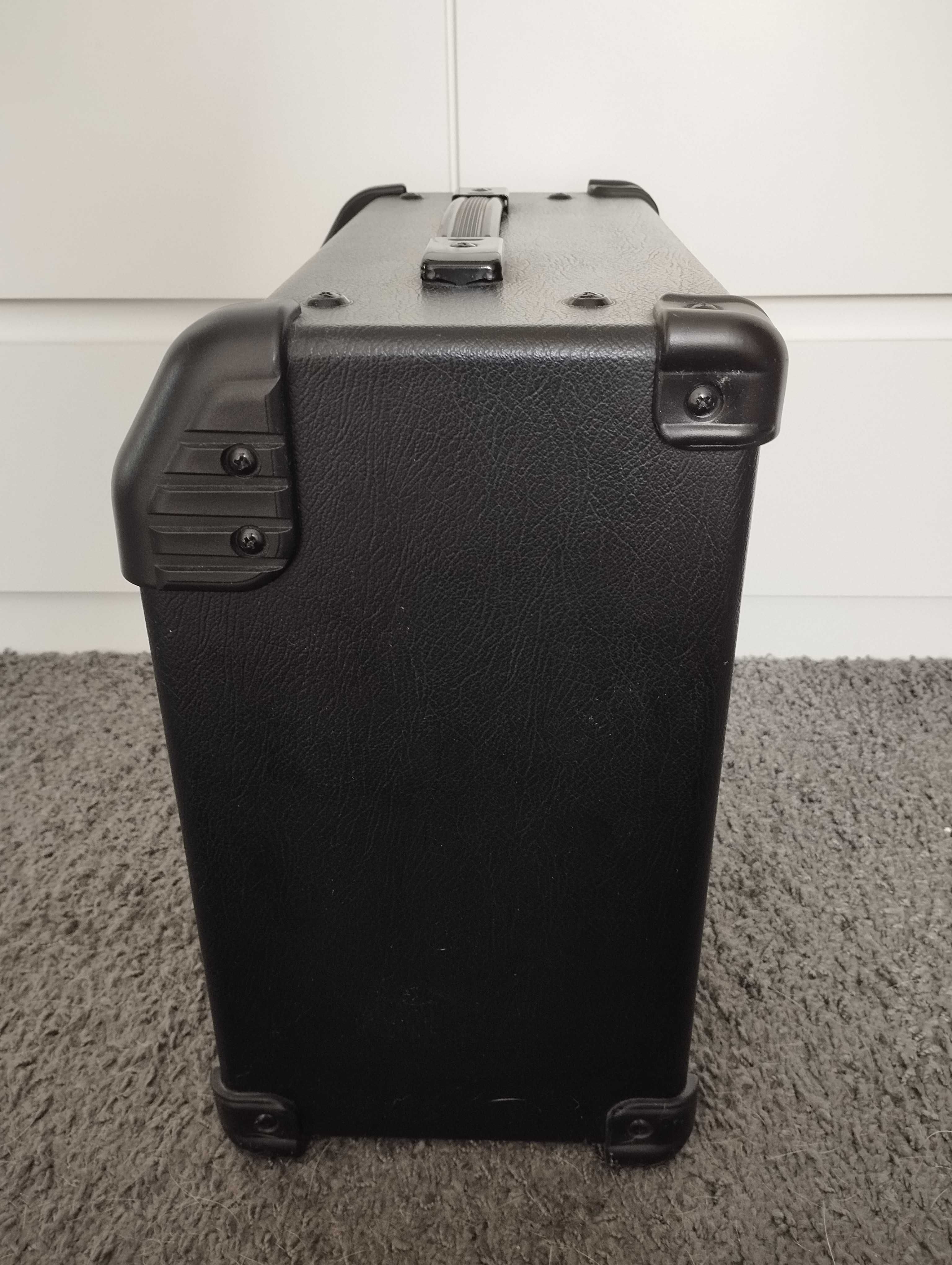 Wzmacniacz/piecyk gitarowy Line 6 SPIDER IV 15W