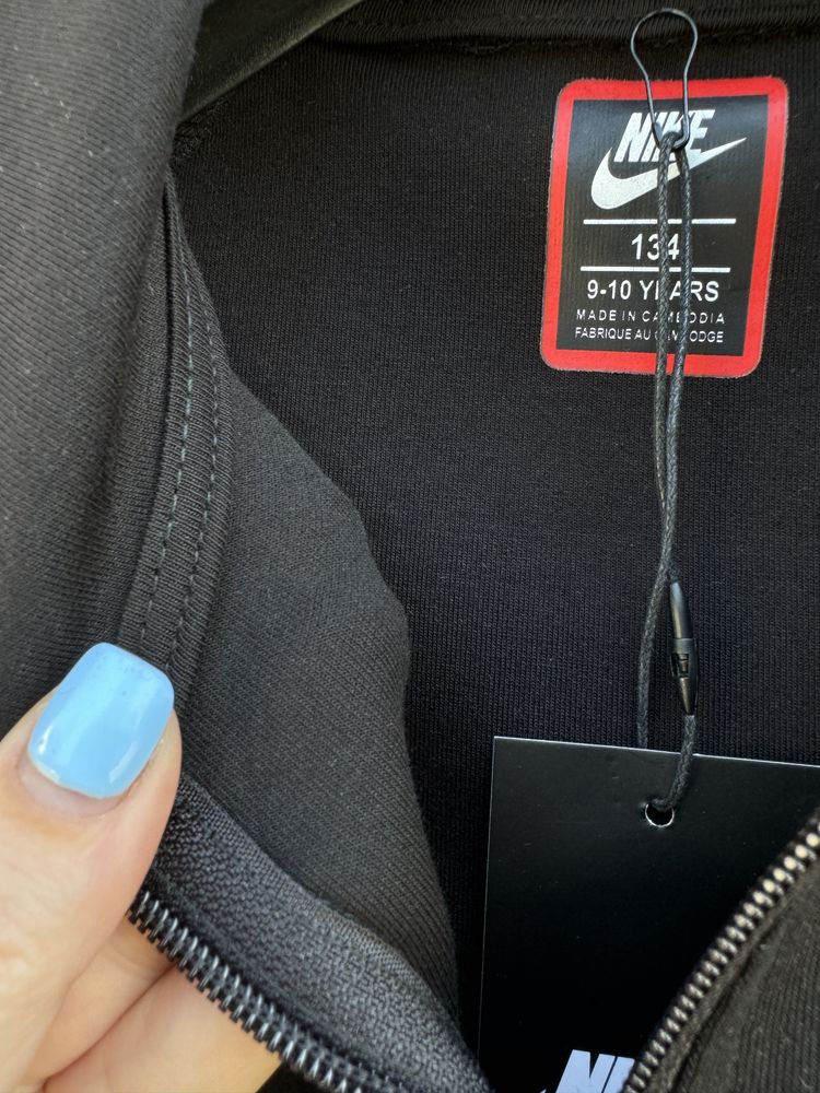 Подросковый Nike Tech Fleece р140-176