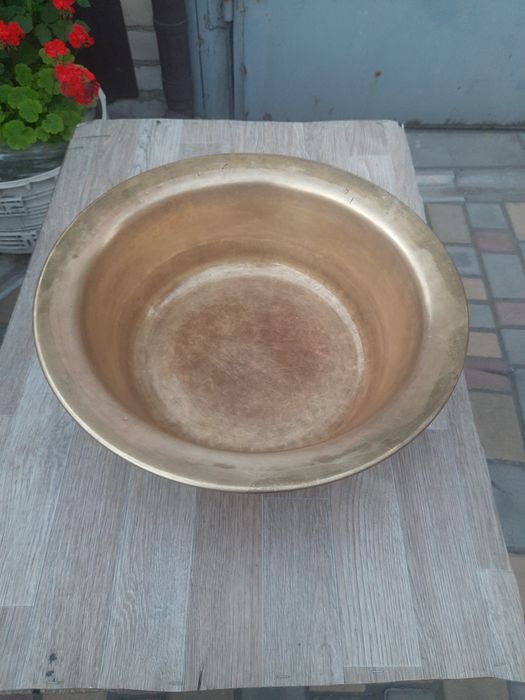 Медный таз для варки варенья