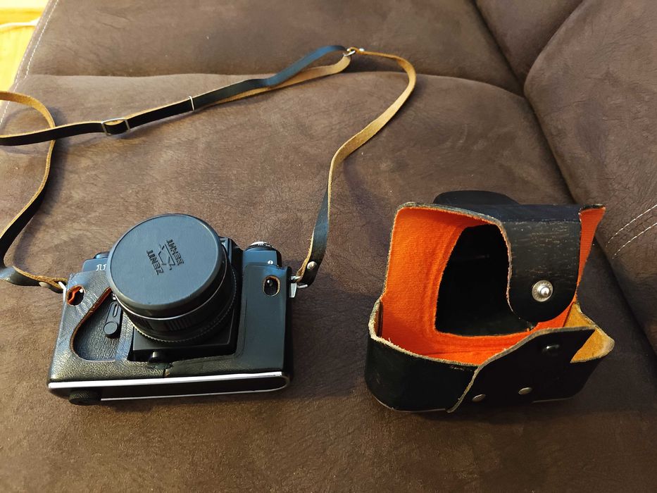 Kolekcjonerski Aparat fotograficzny Zenit 11 w idealnym stanie