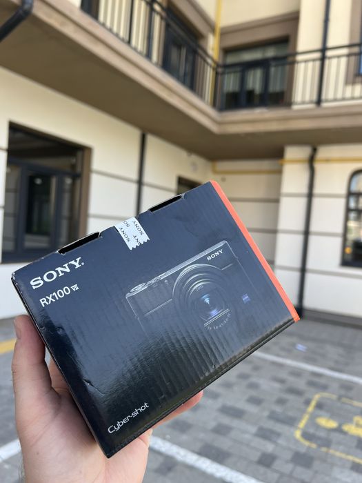 SONY Cyber-Shot RX100 VII