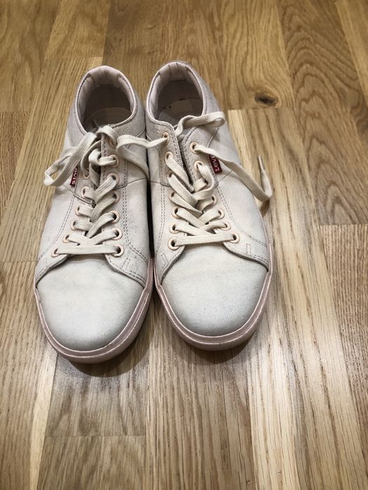 Szmaciane  Buty Levi’s