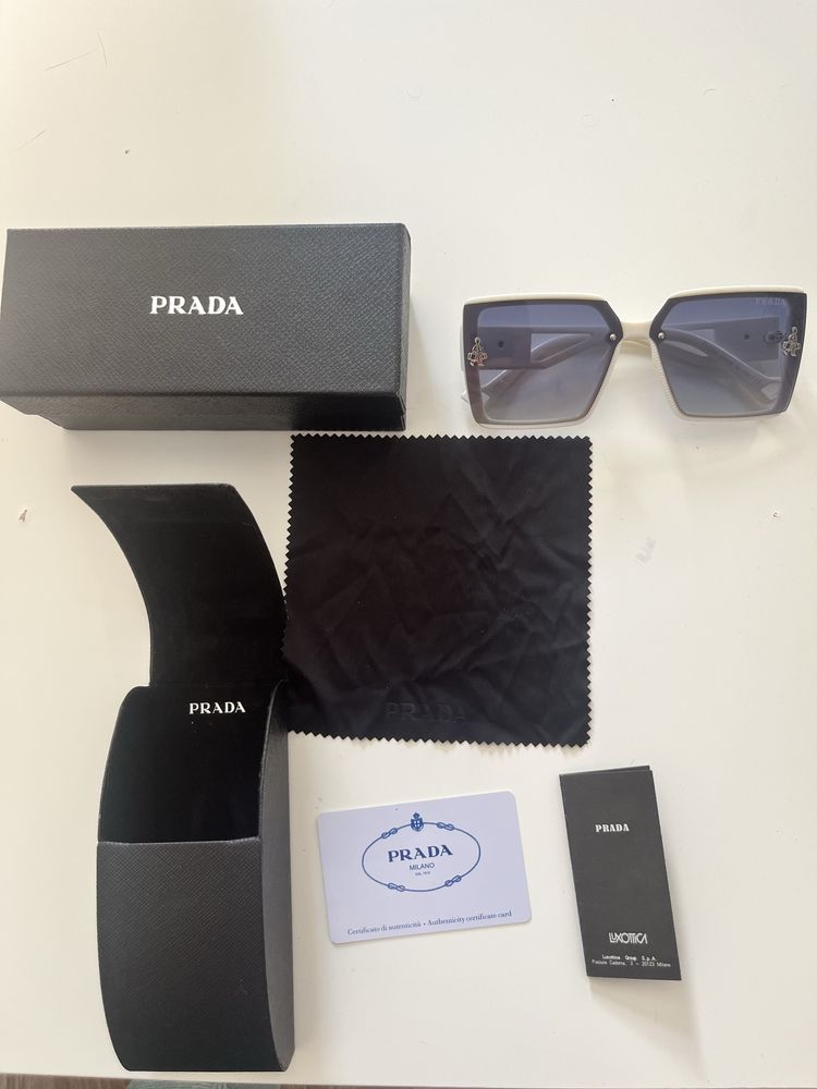 Okulary przeciwsłoneczne damskie Prada