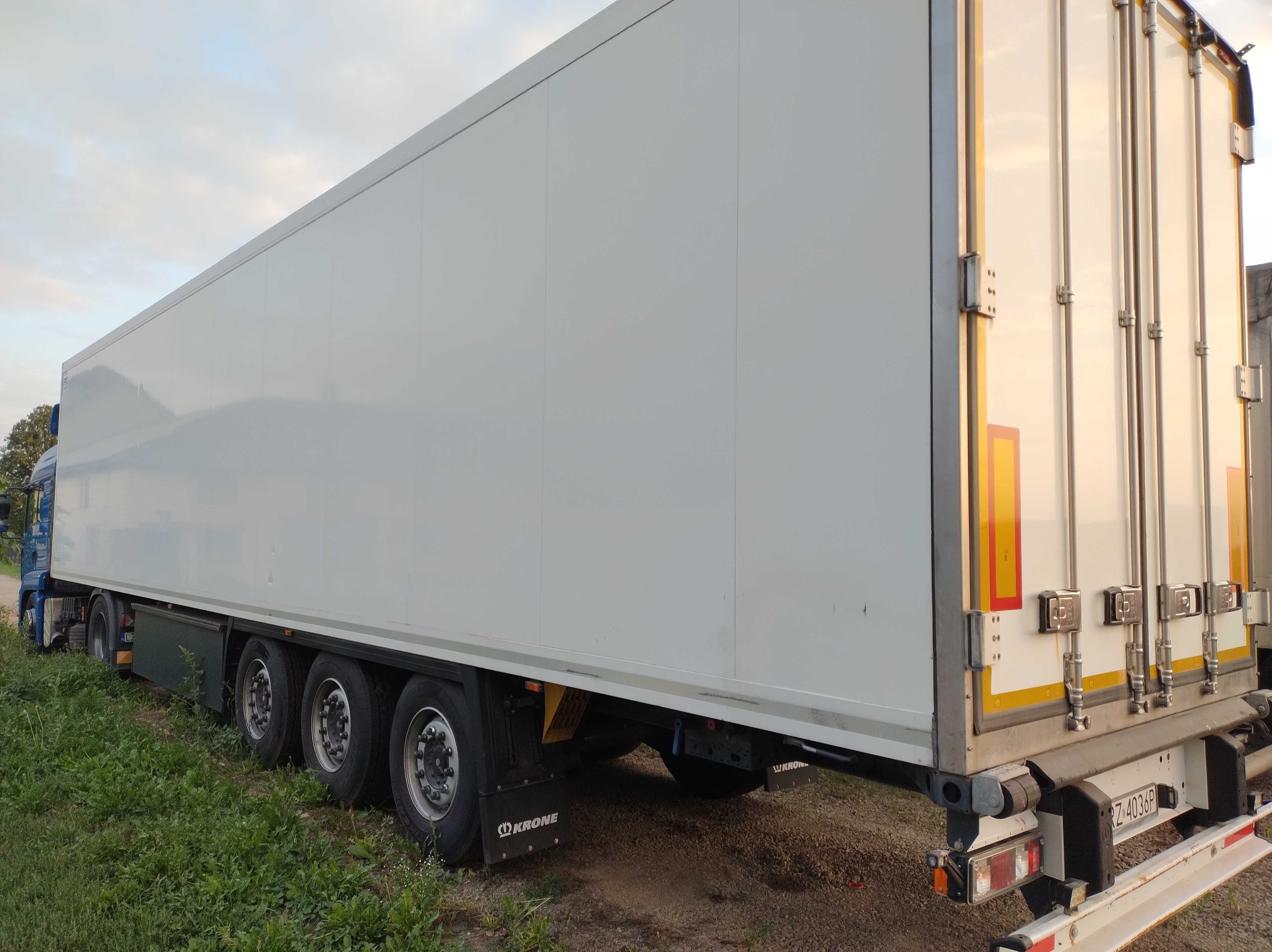 Naczepa chłodnia Krone Carrier