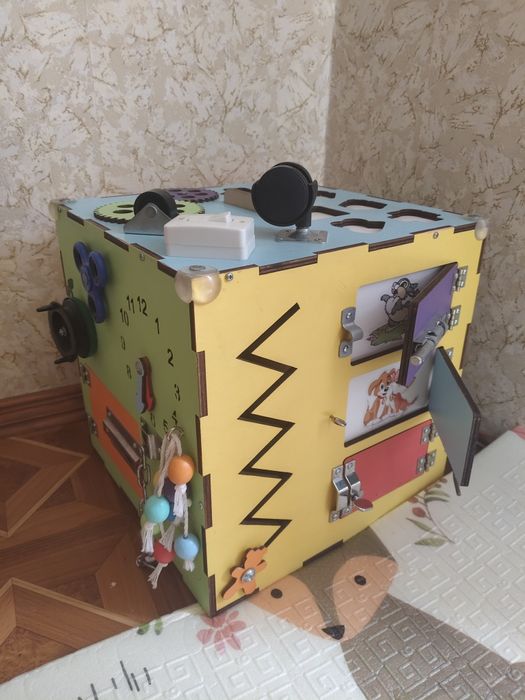 Бізікуб дитячий  30 см