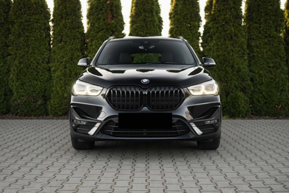 2020    BMW    X1