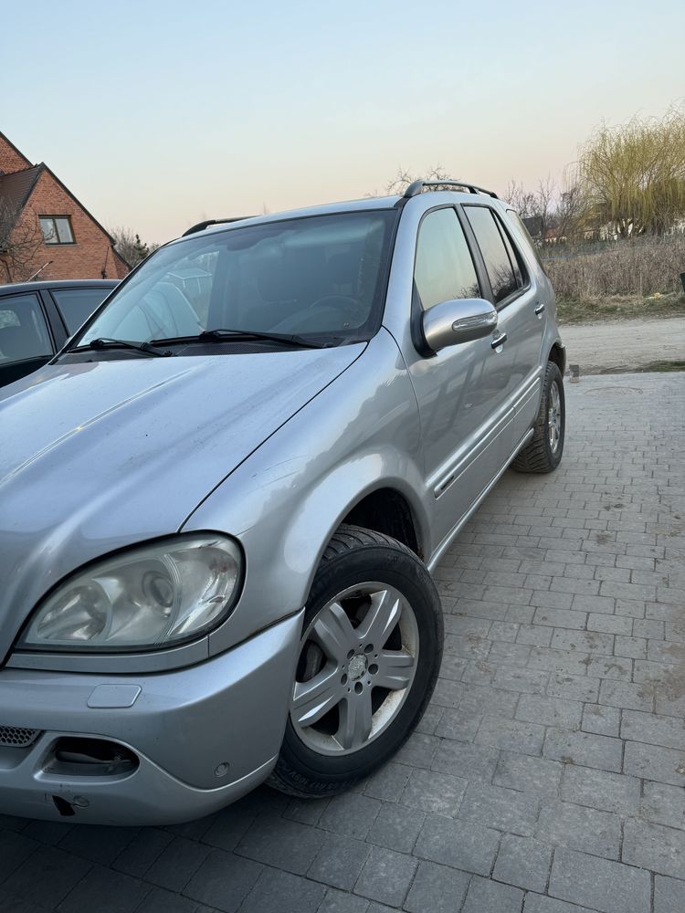 Mercedes ML 270 na części