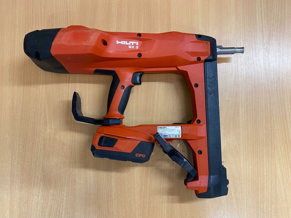 Osadzak gwoździarka HILTI BX3 02 + Akumulator 4.0Ah