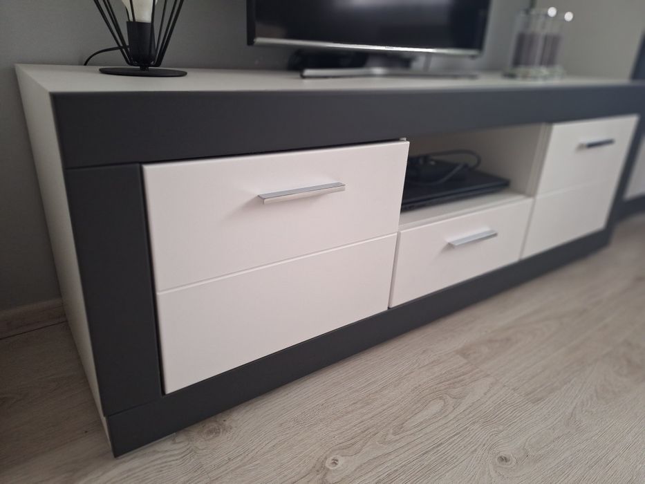 Szafka RTV Agata Meble Gray