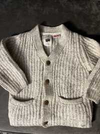 Sweter zimowy Zara 98 10% wełna bardzo cieply