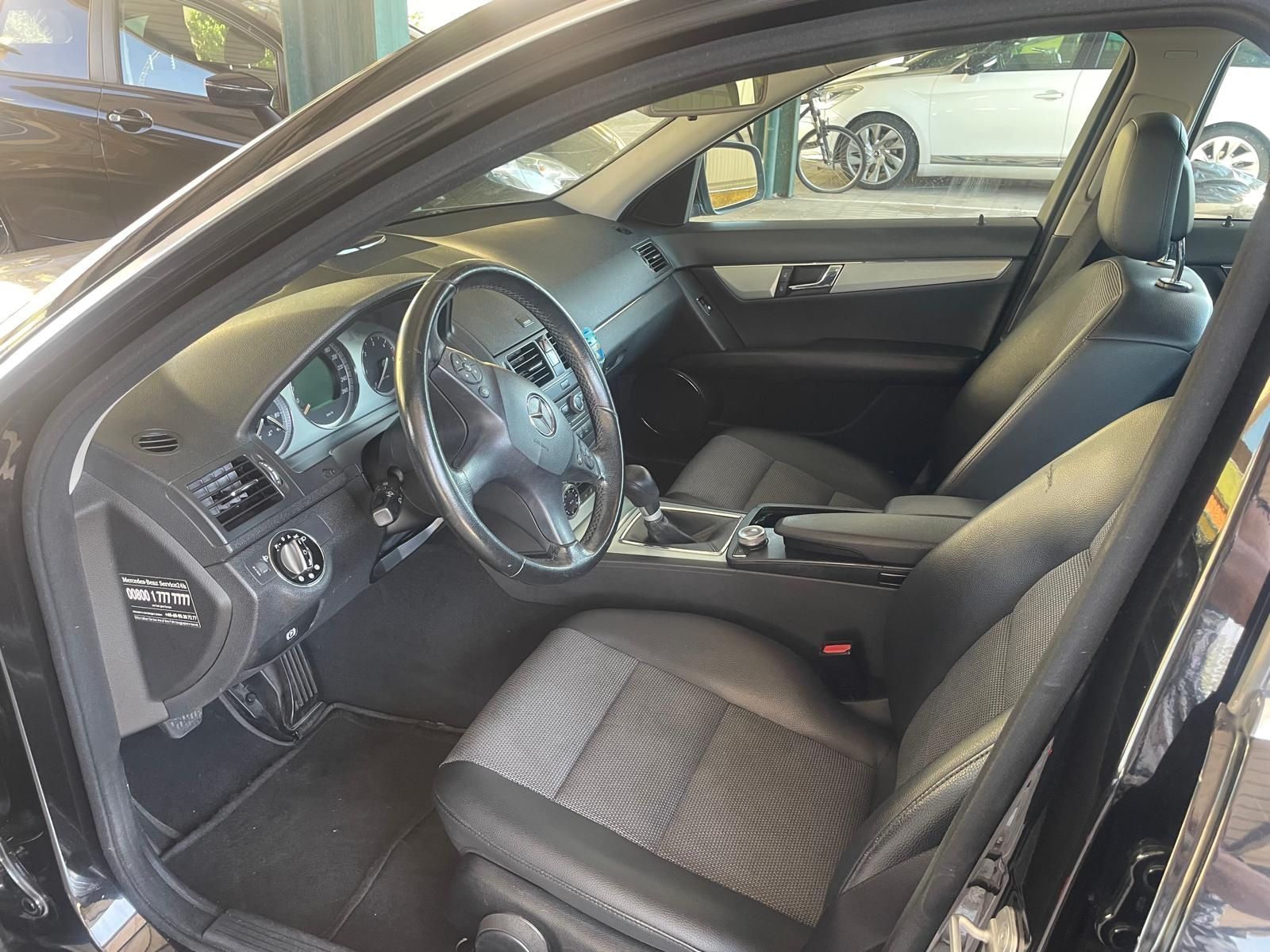 Vendo carro Mercedes mod 220