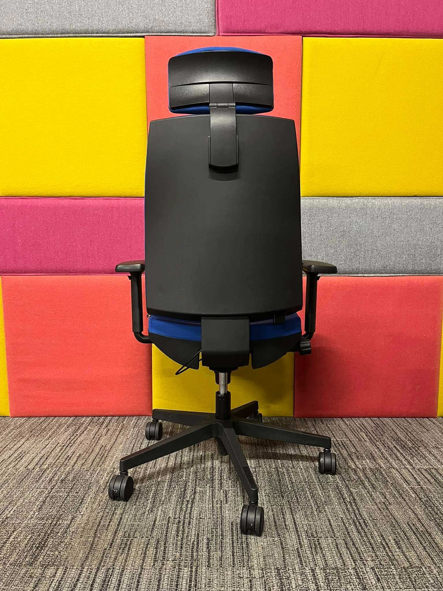 Fotel biurowy obrotowy ergonomiczny Bejot Corr CJ 103 nakładka 4D