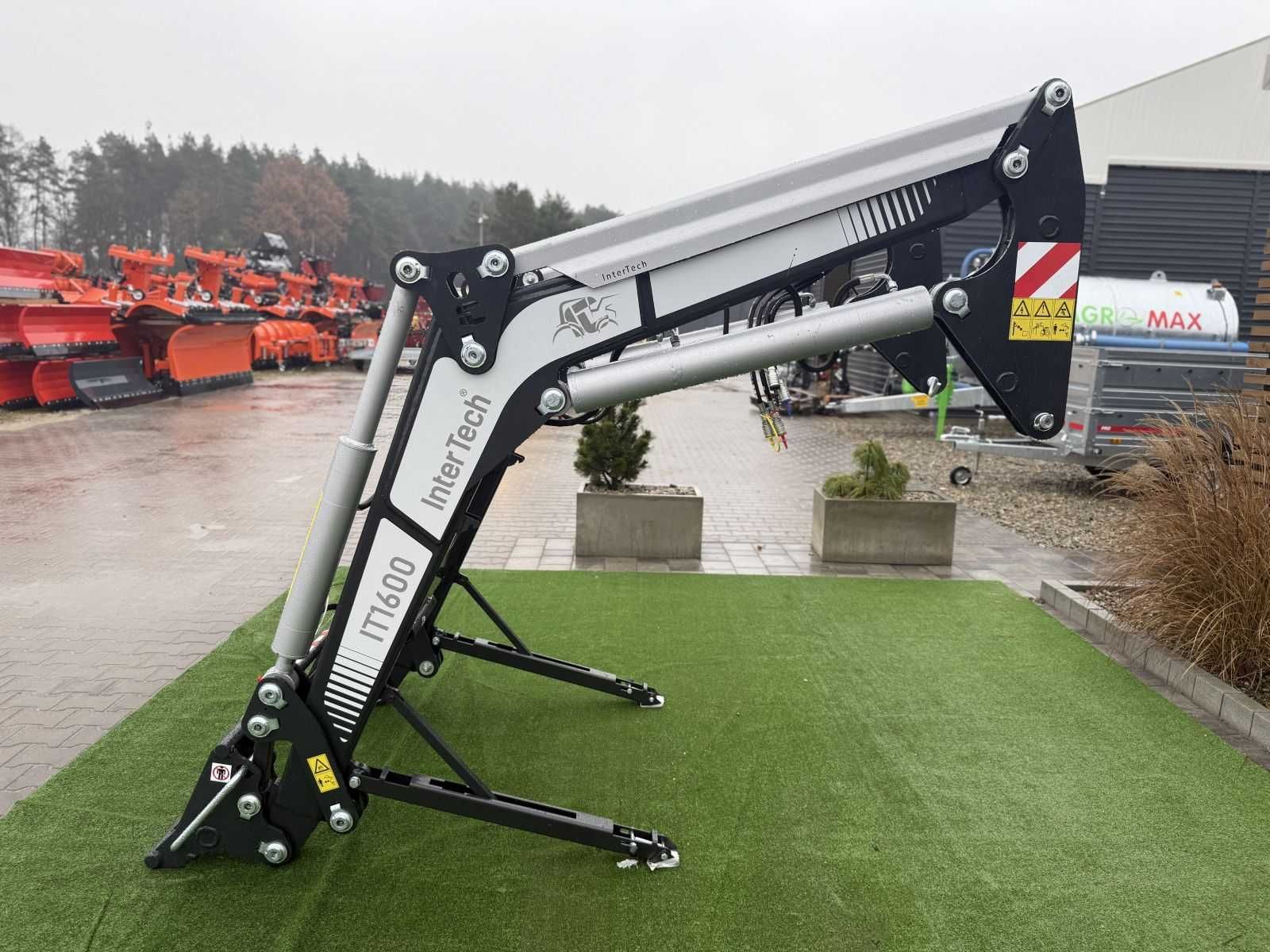 Ładowacz czołowy InterTech IT 1600 John Deere Case Deutz Fendt Kubota