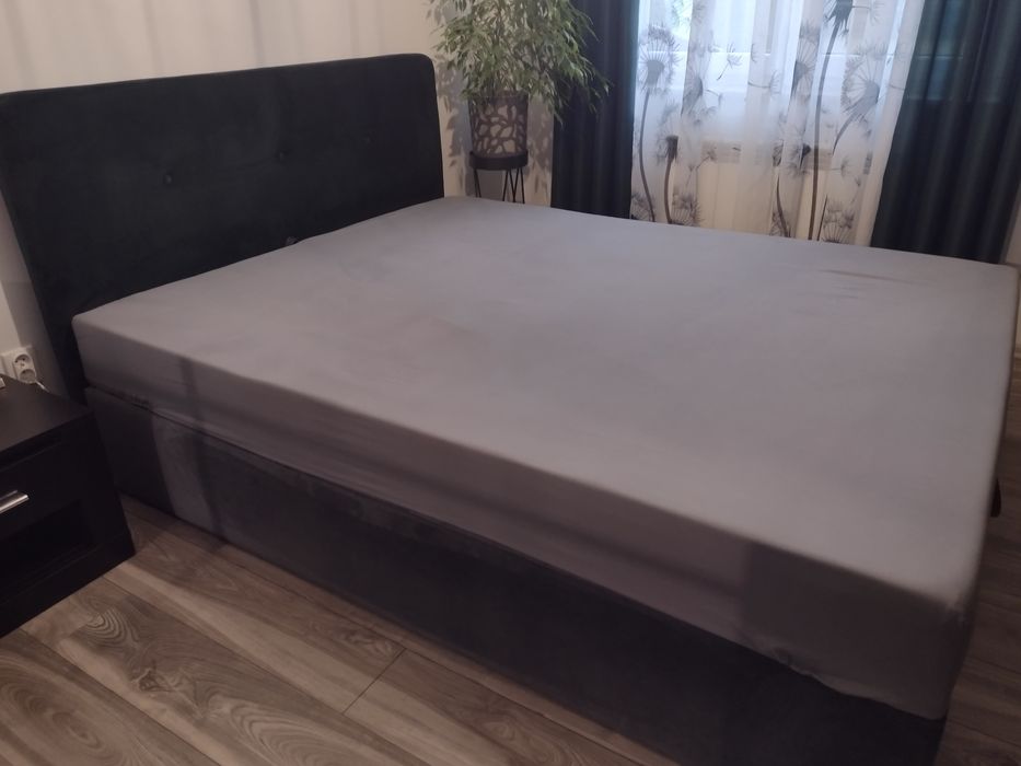 Łóżko tapicerowane 160/200 z materacem
